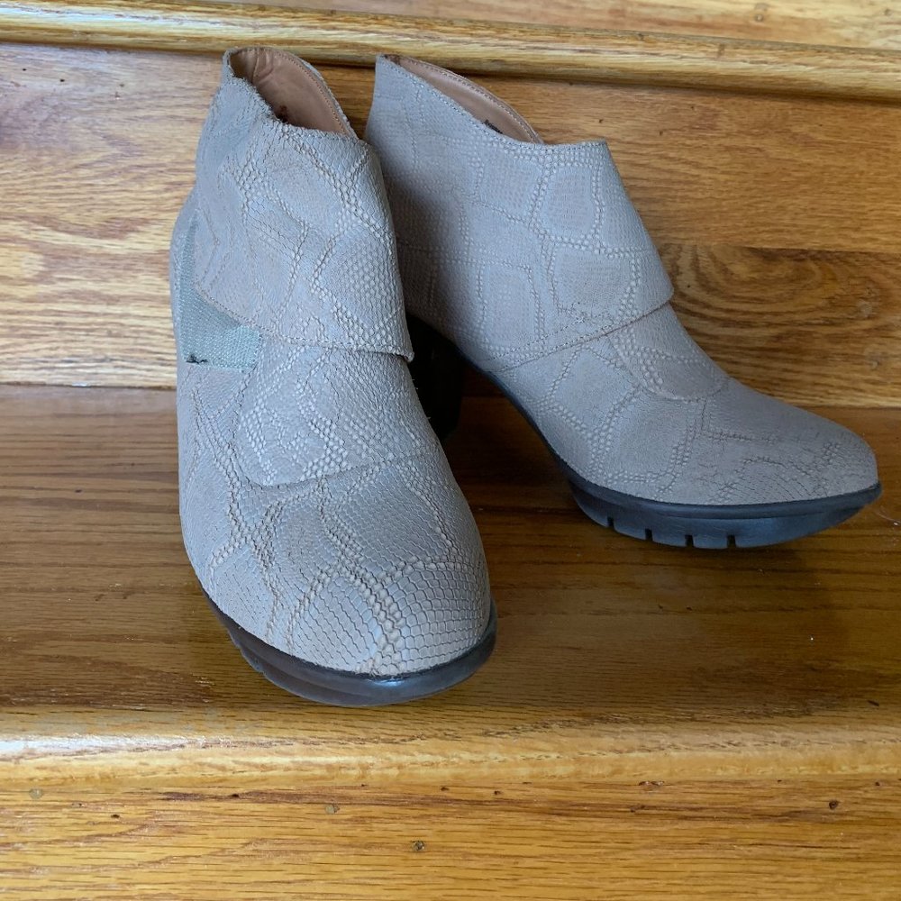 L'amour Des Pieds Size 9 1/2